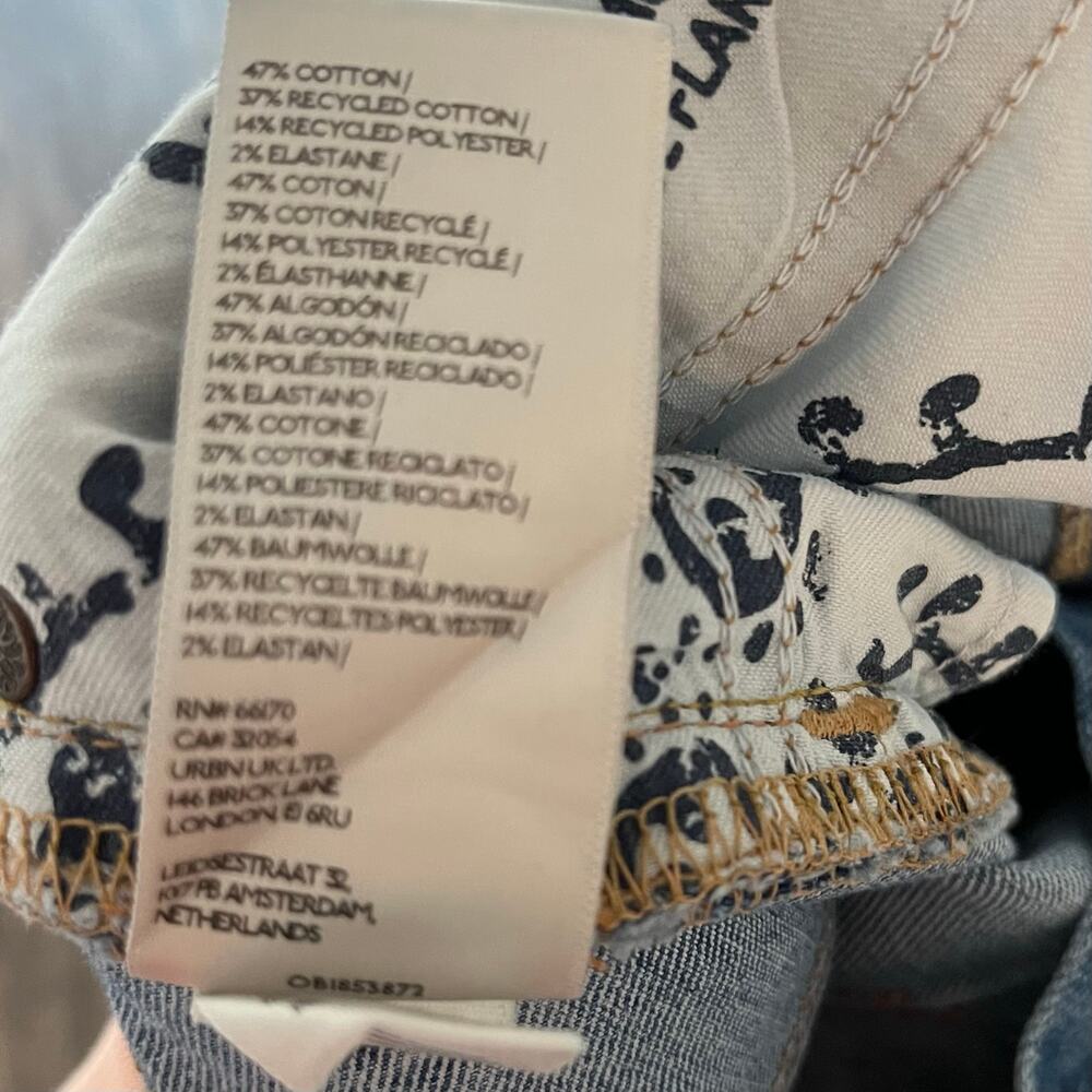 We The Free CRVY Vintage High Rise Flare Jeans 26 Curvy Stretch 28” Retro Boho - Picture 8 of 10